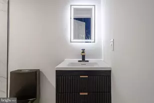 2115 N Longwood St, Baltimore, MD 21216 - Photo 21