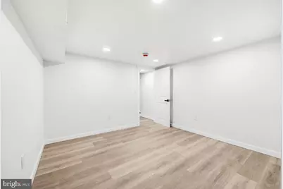 2625 E Madison Street, Baltimore, MD 21205 - Photo 27