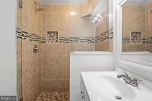133 S Robinson Street S, Baltimore, MD 21224 - Photo 29