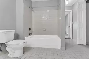 23 Pierside Dr, Baltimore, MD 21230 - Photo 7