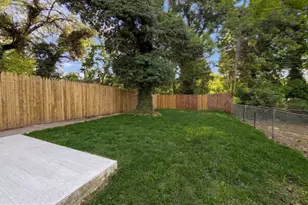 2210 Lyndhurst Ave, Baltimore, MD 21216 - Photo 29
