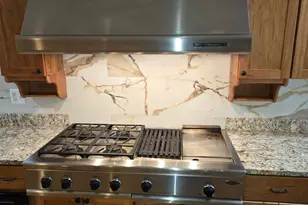 782 W Hamburg St, Baltimore, MD 21230 - Photo 9