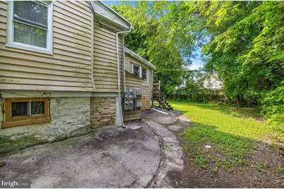 2218 Roslyn, Baltimore, MD 21216 - Photo 13