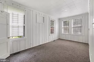2218 Roslyn, Baltimore, MD 21216 - Photo 17