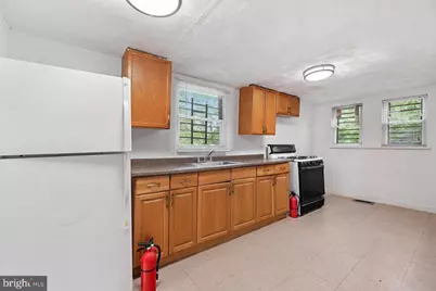 2218 Roslyn, Baltimore, MD 21216 - Photo 21