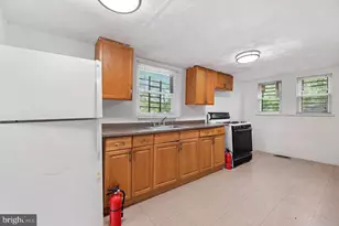 2218 Roslyn, Baltimore, MD 21216 - Photo 21