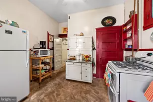 202 E 31st St, Baltimore, MD 21218 - Photo 25