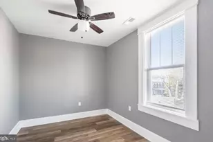 400 S Augusta Ave, Baltimore, MD 21229 - Photo 9