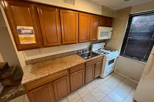 2817 Bookert Dr, Baltimore, MD 21225 - Photo 3