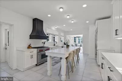 203 E Highfield Road, Baltimore, MD 21218 - Photo 11