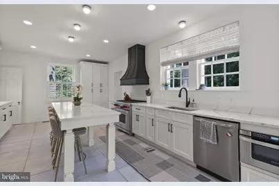 203 E Highfield Road, Baltimore, MD 21218 - Photo 9