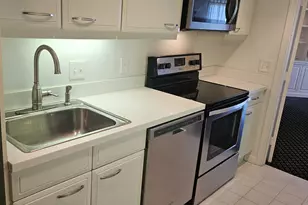 3801 Canterbury Rd, Baltimore, MD 21218 - Photo 15