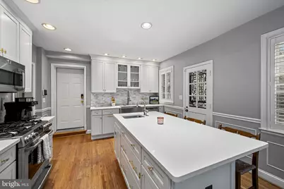 212 Saint Dunstans Road, Baltimore, MD 21212 - Photo 13