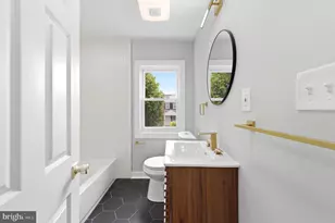 921 Mt Holly St, Baltimore, MD 21229 - Photo 23