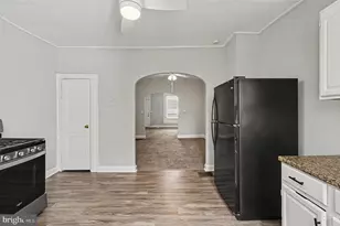 1122 Montpelier St, Baltimore, MD 21218 - Photo 7