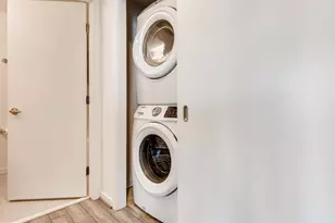 250 President St, Baltimore, MD 21202 - Photo 9