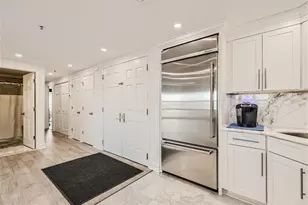 250 President St, Baltimore, MD 21202 - Photo 15