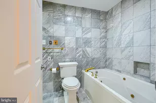 3801 Canterbury Rd, Baltimore, MD 21218 - Photo 35