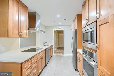 3801 Canterbury Road #404, Baltimore, MD 21218 - Photo 11