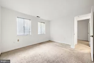 140 W Barre St, Baltimore, MD 21201 - Photo 13