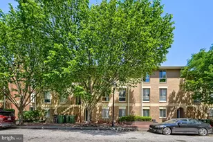 140 W Barre St, Baltimore, MD 21201 - Photo 3