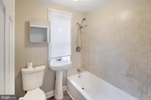 13 N Fulton Ave, Baltimore, MD 21223 - Photo 21