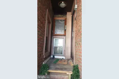 1043 S Hanover Street, Baltimore, MD 21230 - Photo 1