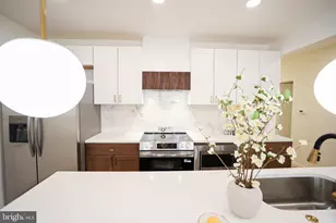 4311 Fernhill Ave, Baltimore, MD 21215 - Photo 9