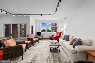 3801 Canterbury Rd, Baltimore, MD 21218 - Photo 3