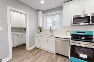 5728 Clover Rd, Baltimore, MD 21215 - Photo 17