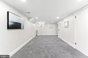 1812 E 32nd St, Baltimore, MD 21218 - Photo 33