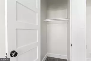 1812 E 32nd St, Baltimore, MD 21218 - Photo 23