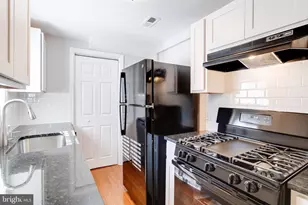 528 Holtzman Ct, Baltimore, MD 21231 - Photo 13