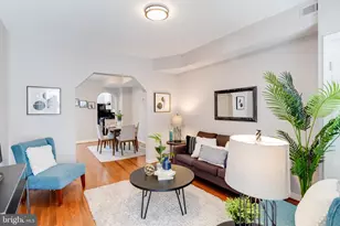 528 Holtzman Ct, Baltimore, MD 21231 - Photo 3