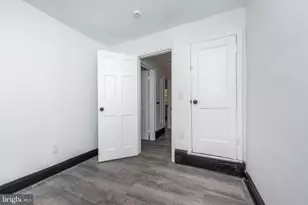 2727 Ellicott Dr, Baltimore, MD 21216 - Photo 17