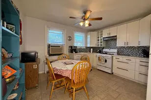 1338 W 37th St, Baltimore, MD 21211 - Photo 13