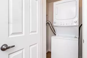 910 S Charles St, Baltimore, MD 21230 - Photo 27