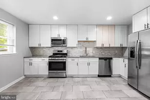 1123 Hollins St, Baltimore, MD 21223 - Photo 15