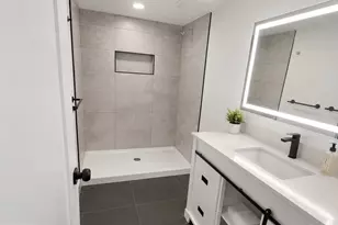 3410 Pinkney Rd, Baltimore, MD 21215 - Photo 9