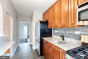1011 W 42nd St, Baltimore, MD 21211 - Photo 5