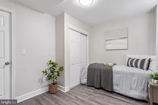 135 N Highland Ave, Baltimore, MD 21224 - Photo 23