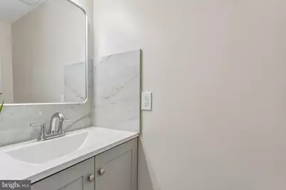 135 N Highland Avenue, Baltimore, MD 21224 - Photo 15