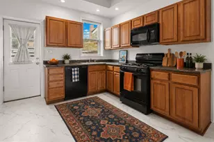 3915 Falls Rd, Baltimore, MD 21211 - Photo 7
