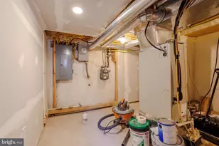 1310 Gough St, Baltimore, MD 21231 - Photo 25
