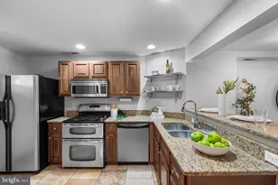 511 S Bradford Street S, Baltimore, MD 21224 - Photo 11