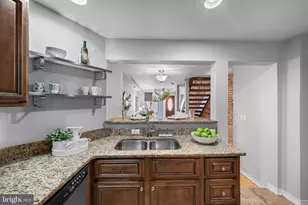 511 S Bradford Street S, Baltimore, MD 21224 - Photo 15