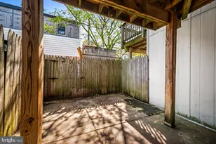 511 S Bradford Street S, Baltimore, MD 21224 - Photo 33