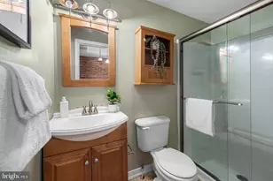 511 S Bradford Street S, Baltimore, MD 21224 - Photo 21