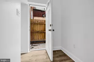 1077 Ellicott Dr, Baltimore, MD 21216 - Photo 25