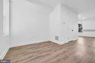 1077 Ellicott Dr, Baltimore, MD 21216 - Photo 9